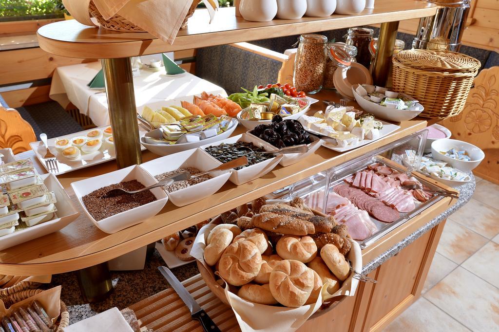 Hotel Theresia Garni سانكت يوهان ان تيرو المظهر الخارجي الصورة
