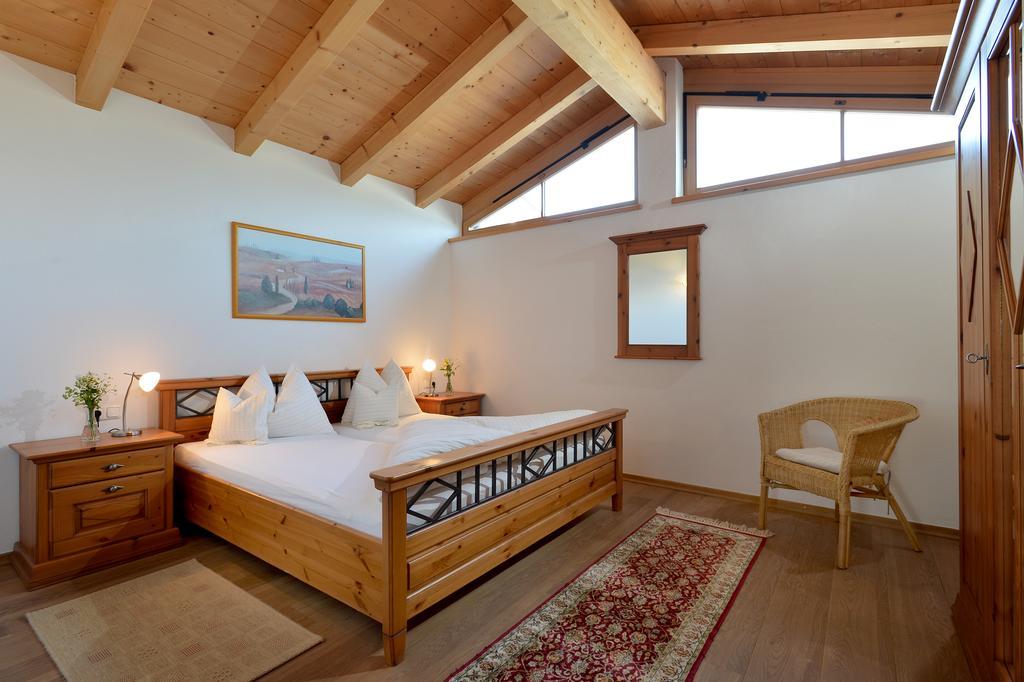 Hotel Theresia Garni سانكت يوهان ان تيرو الغرفة الصورة